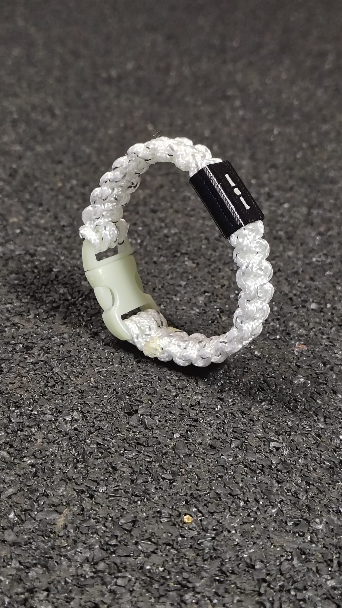 Firefly Loop White Forest